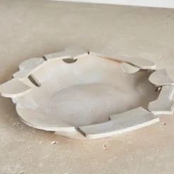 Entertaining|Platters & Trays<Kelly Wearstler centerpiece FROSTEDFLAX