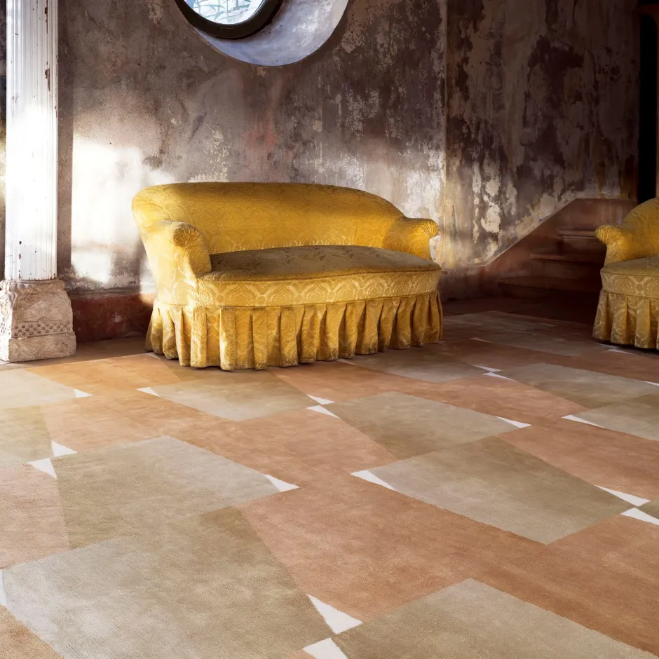 Crescendo Collection<Kelly Wearstler crux AUBURN