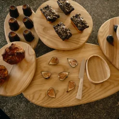 Entertaining|Dune Collection<Kelly Wearstler dune cake stand NATURAL