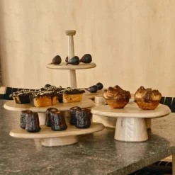 Dune Collection|Serveware<Kelly Wearstler dune cake stand - low NATURAL