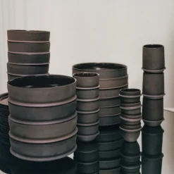 Dune Collection|Drinkware<Kelly Wearstler dune espresso cup & saucer, set of 4 SLATE