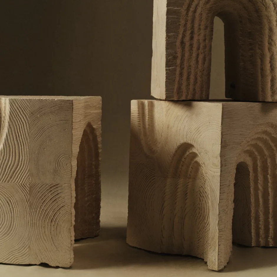 Side Tables<Kelly Wearstler echo stool WHITEGESSO