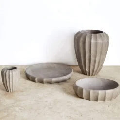 Platters & Trays<Kelly Wearstler fluted platter LIGHTSMOKE