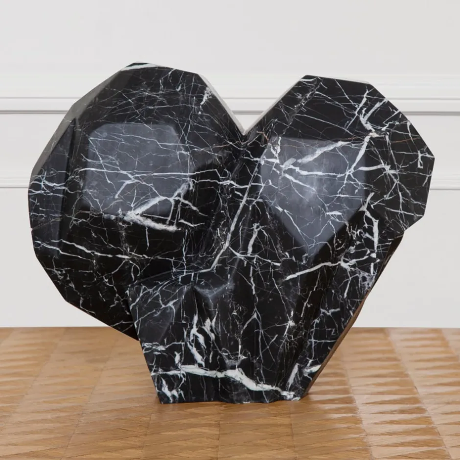 Objects<Kelly Wearstler fractured heart large NEROMARQUINA