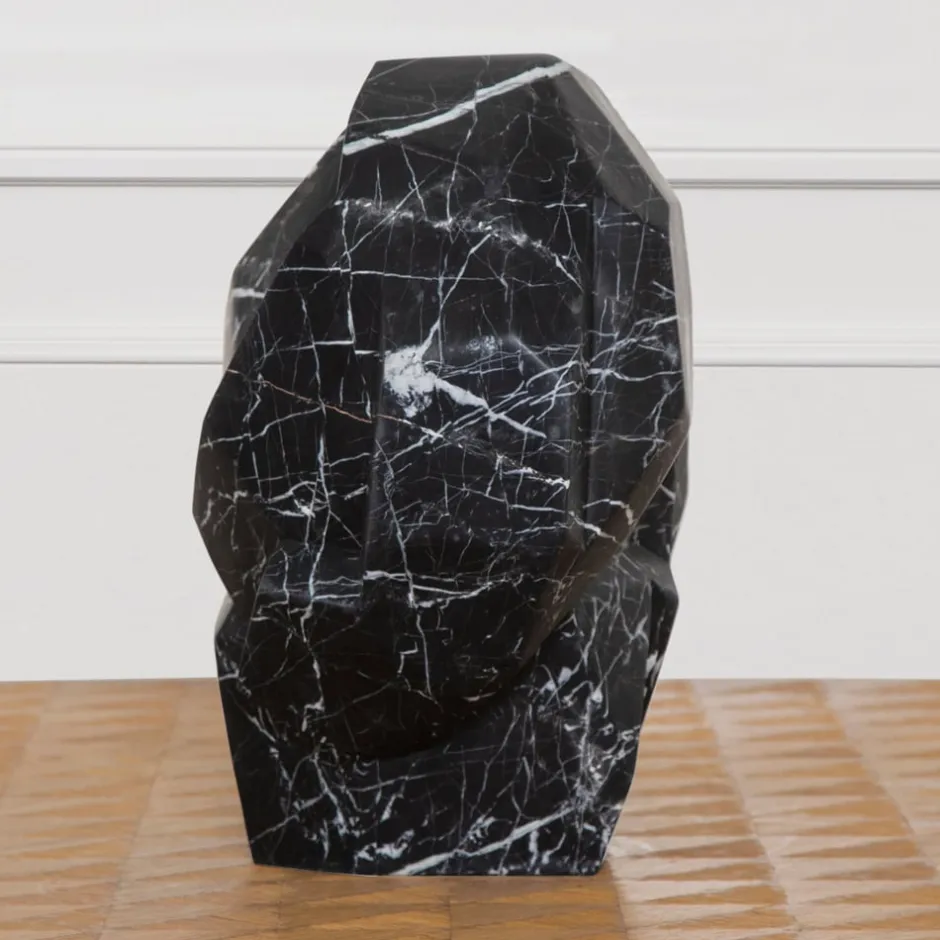 Objects<Kelly Wearstler fractured heart large NEROMARQUINA