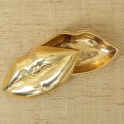 Objects<Kelly Wearstler kiss box NATURALBRASS