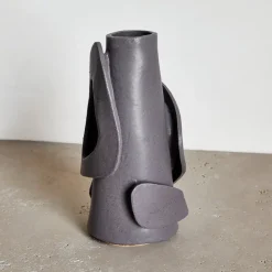 Entertaining|Vases<Kelly Wearstler medium vessel SMOKEYPLUM