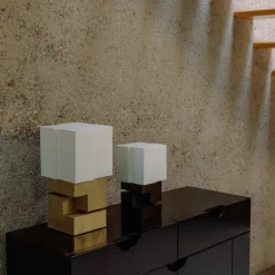 Table<Kelly Wearstler nucleo 14" accent lamp MUSEUMBLACKWITHLINENSHADE