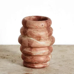Entertaining|Vases<Kelly Wearstler organic small vase ROSSOALICANTE